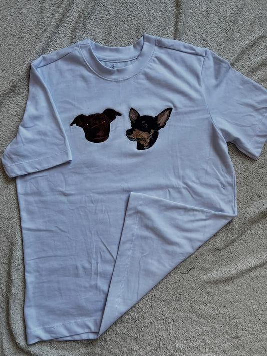 Playera Bordada Clásica